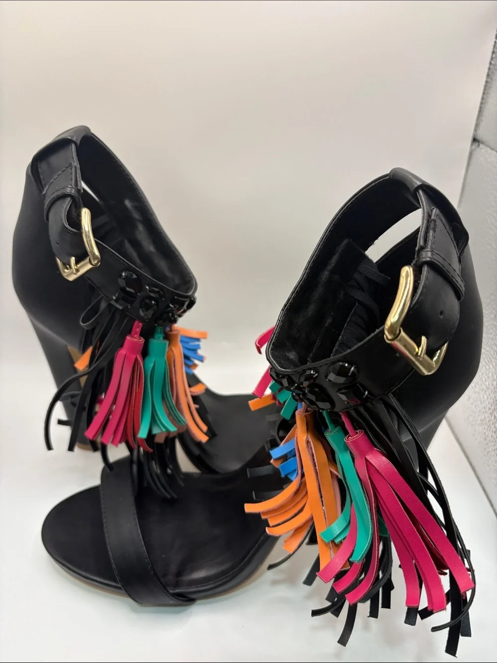 Privileged black heeled